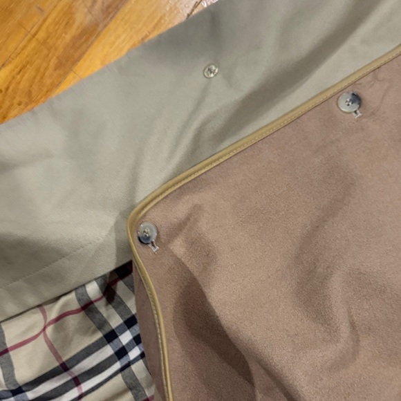 Burberry Tan Trench Coat - Picture 4 of 10